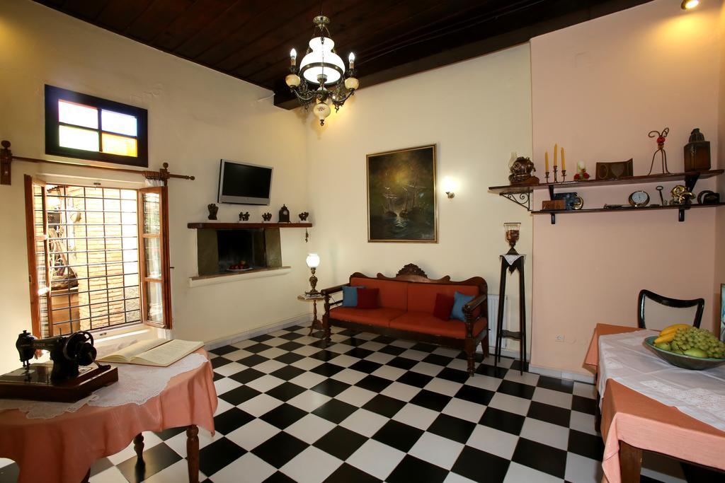 Ganimede Hotel, Galaxidi Ngoại thất bức ảnh