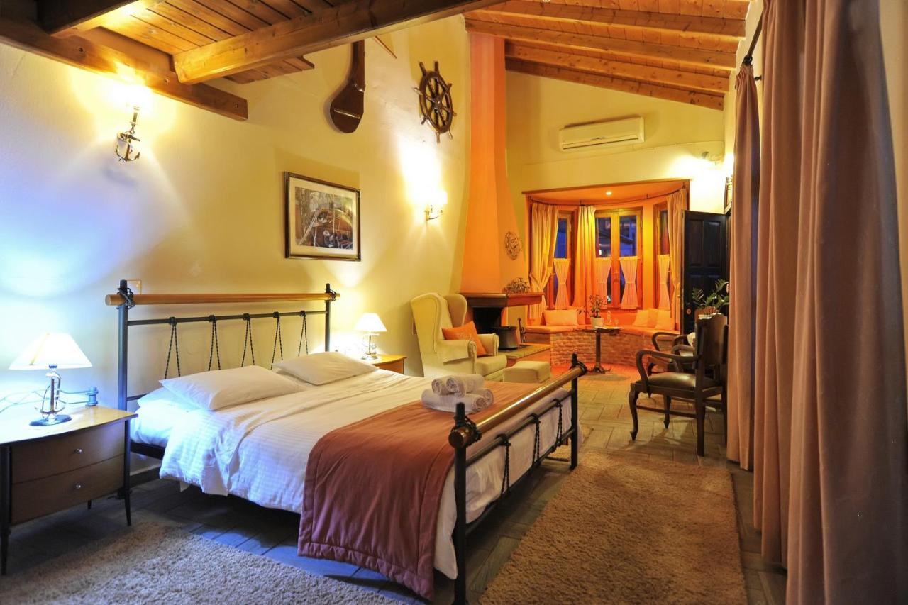 Ganimede Hotel, Galaxidi Ngoại thất bức ảnh